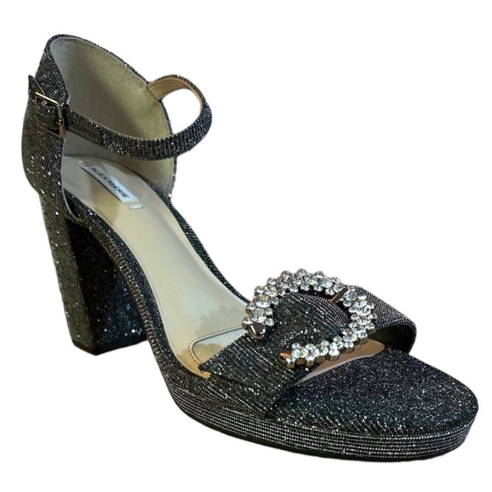 NEW Alex Marie “Janessa” Black with Silver Shimmer Sandals NWT